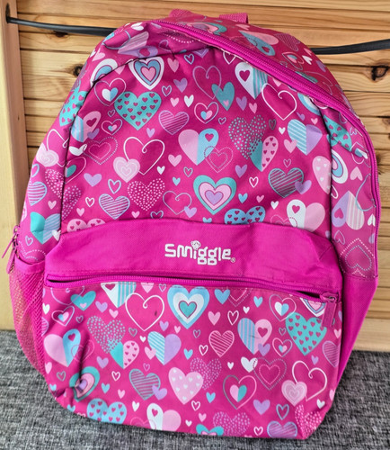 Smiggle girls pink - love, hearts
